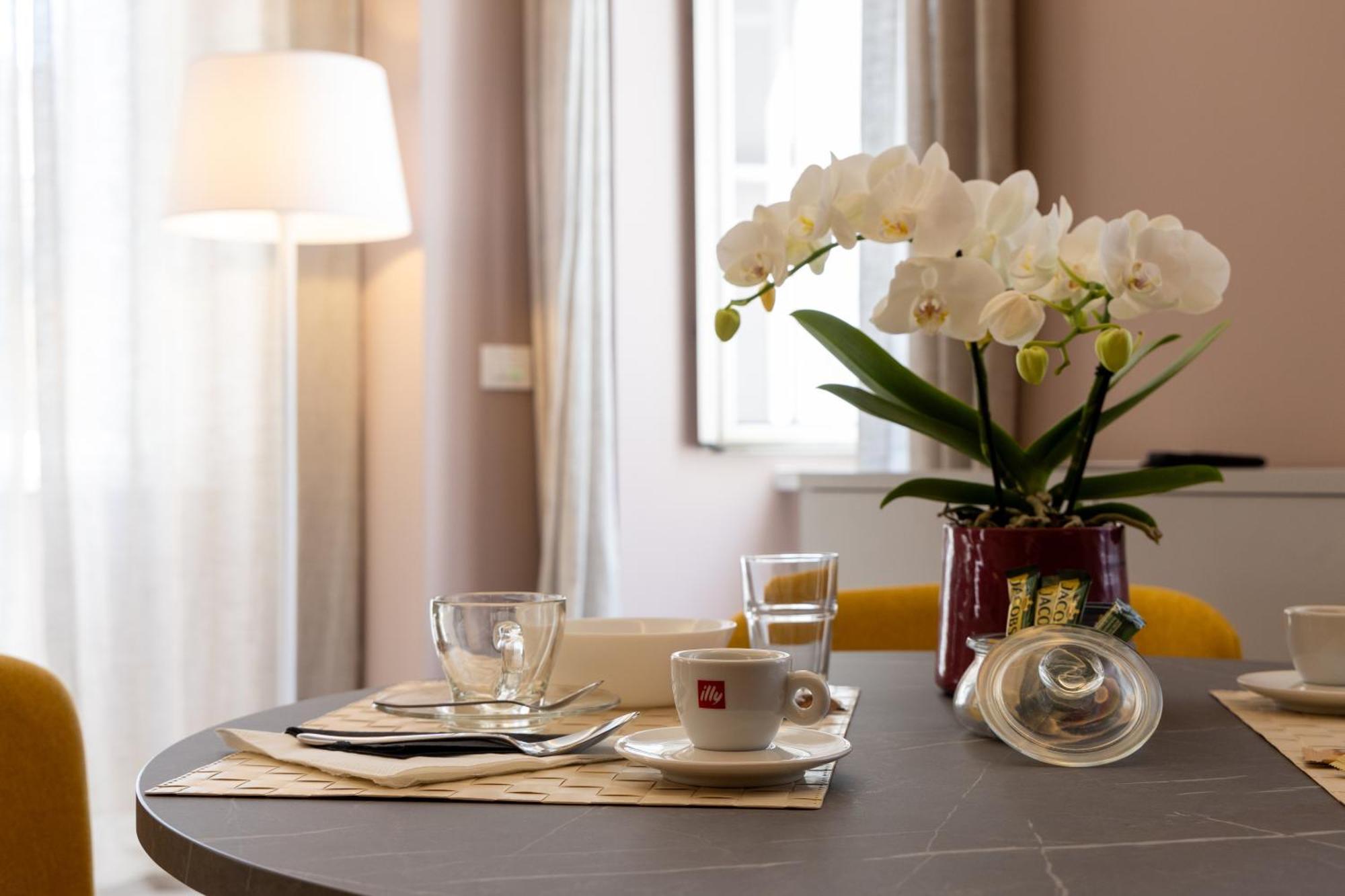 Teatro Romano Exclusive Suites Trieste Exterior photo
